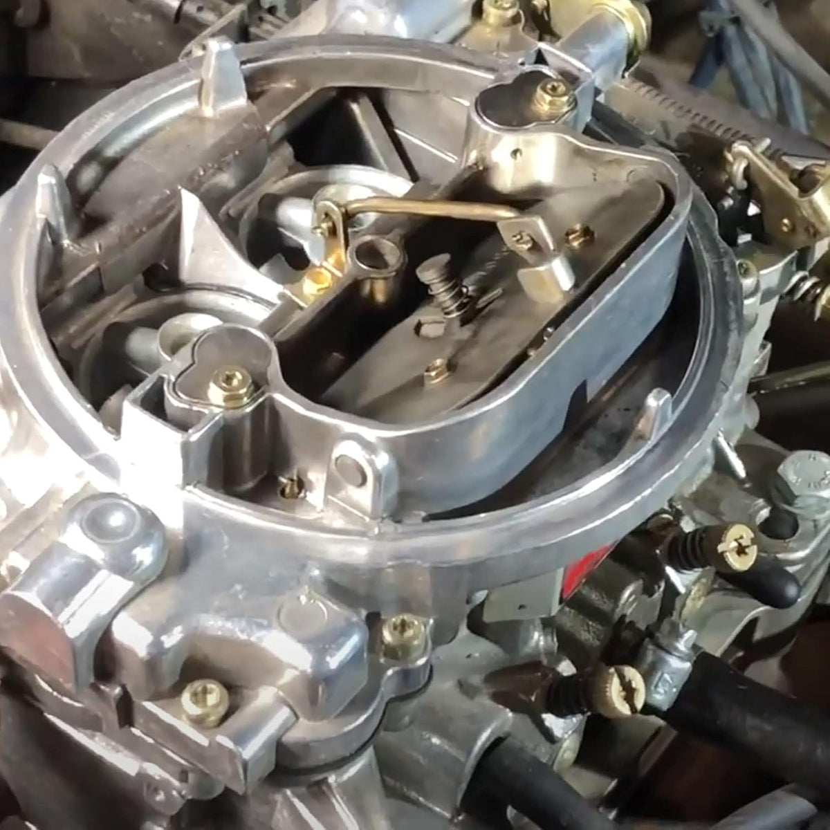 1406 Carburetor 600 CFM 4 Barrel Square Bore Electric Choke Y23245