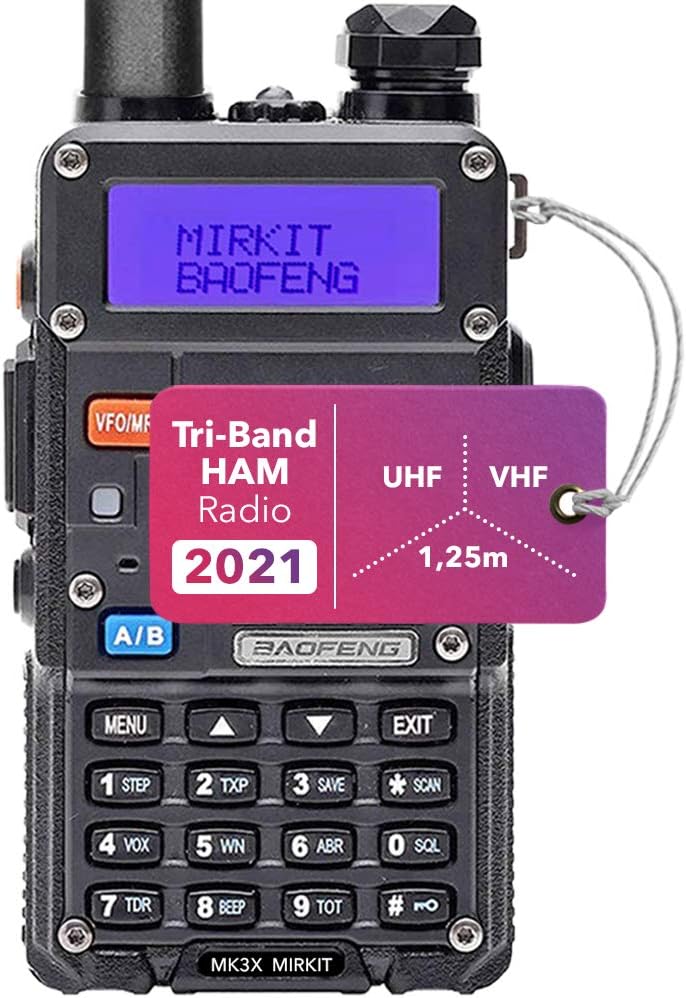 4X Ham Radios 8 Watt Max Power with Lanyards 1800 mAh Li-ion Battery and Programming Cable W937
