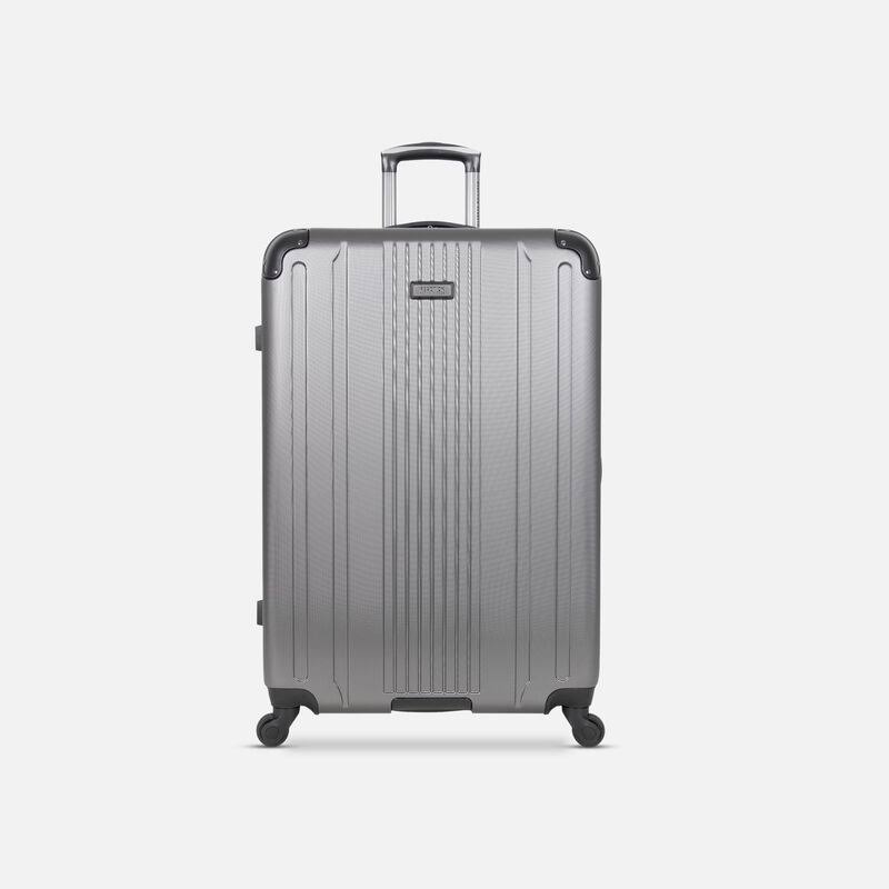 28in Lightweight Hardside ABS 4-Wheel Spinner Suitcase Y27399