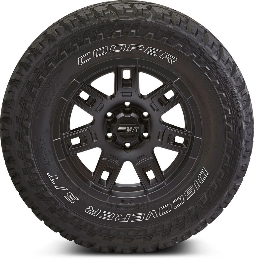 LT255/80R17/10 Cooper Discoverer S/T Maxx 121Q Tire Q4213