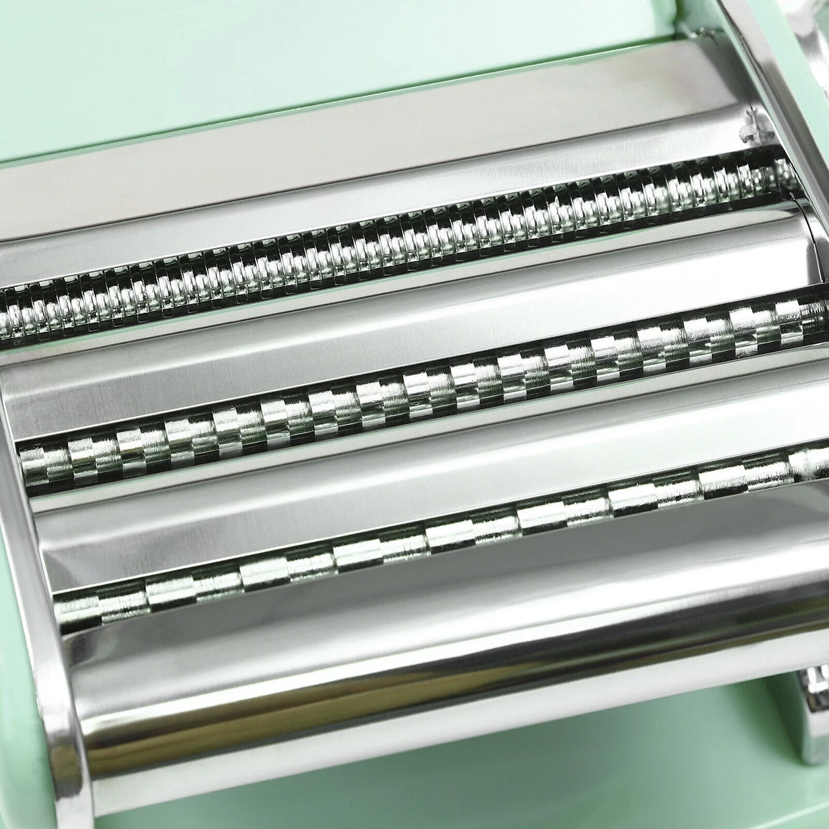 Green 2.36in Pasta Maker K937