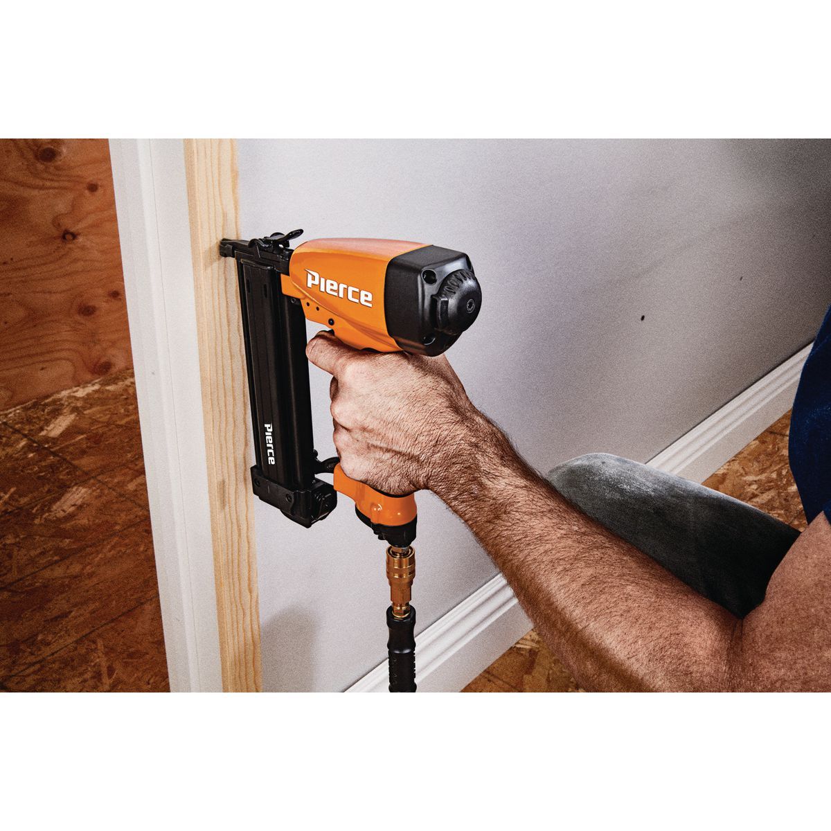 18 Gauge Hardwood Brad Nailer B76694