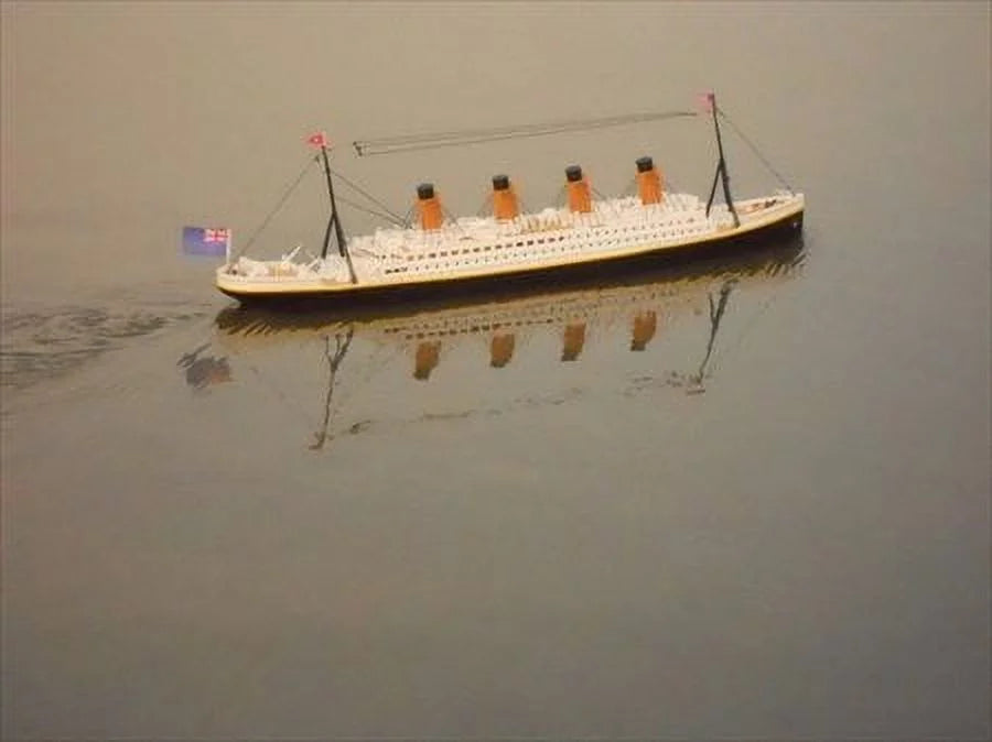 Remote Control RMS Titanic 32" Model Cruise Ship C556215