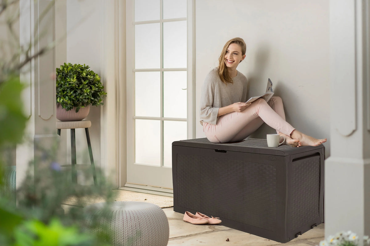 Brown Resin Outdoor Storage Deck Box G686611