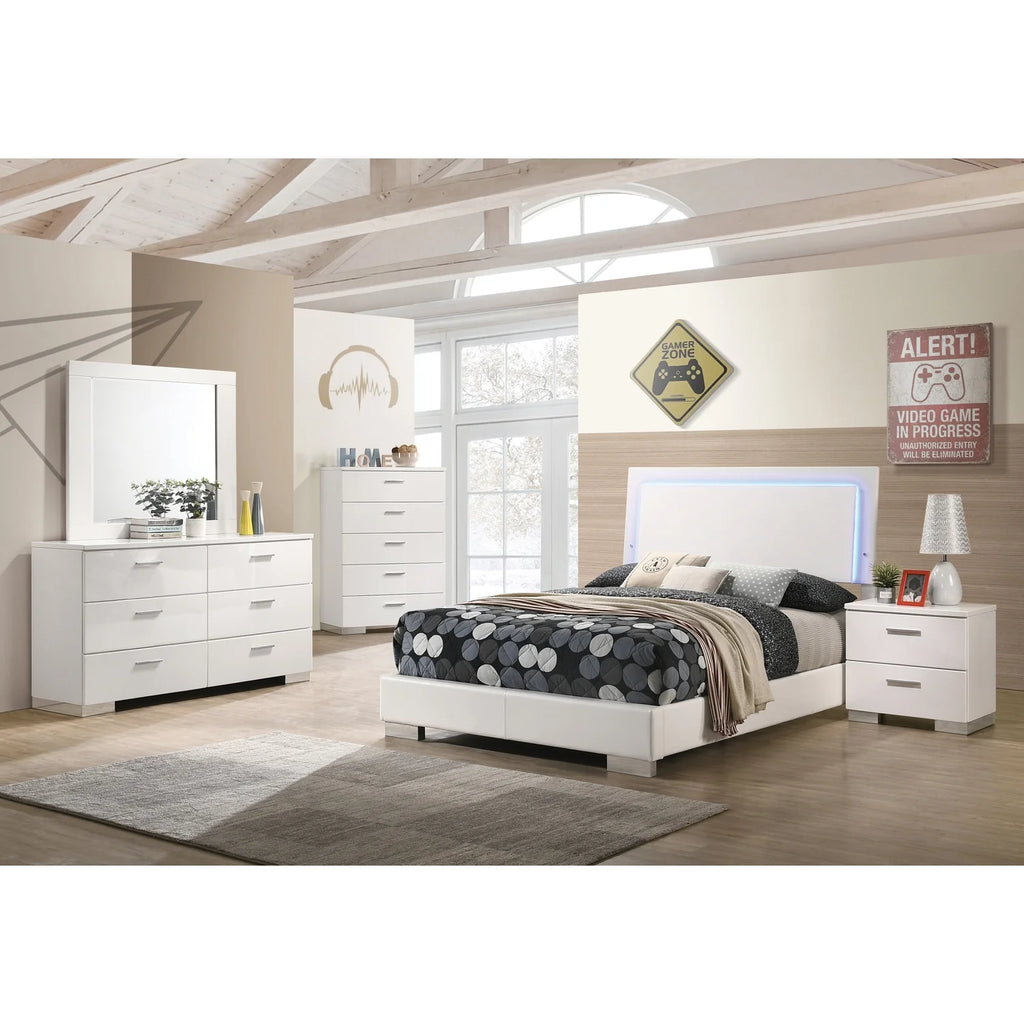 5-Piece Faux Leather Full Size Bedroom Set E520